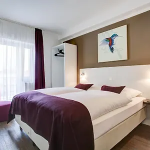 West 3*, Hamburg-Harburg Duitsland